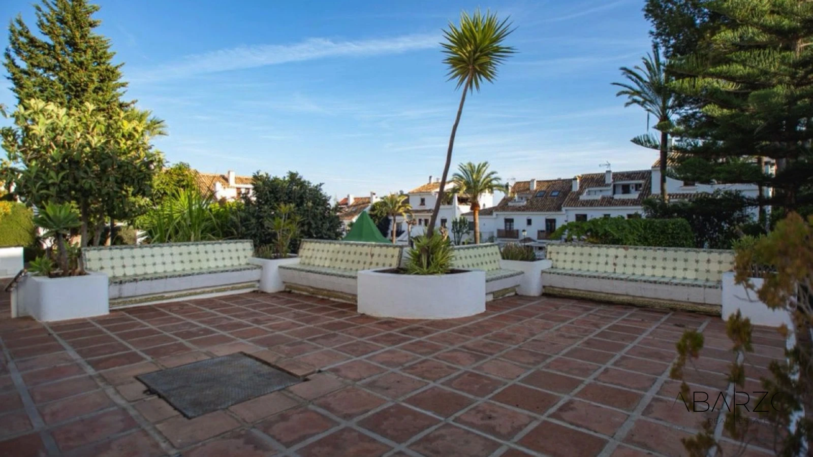 Semi-Detached Corner House with Sea & Mountain Views in Las Cancelas, Marbella — interior, Marbella Centro, Marbella (39 of 43)