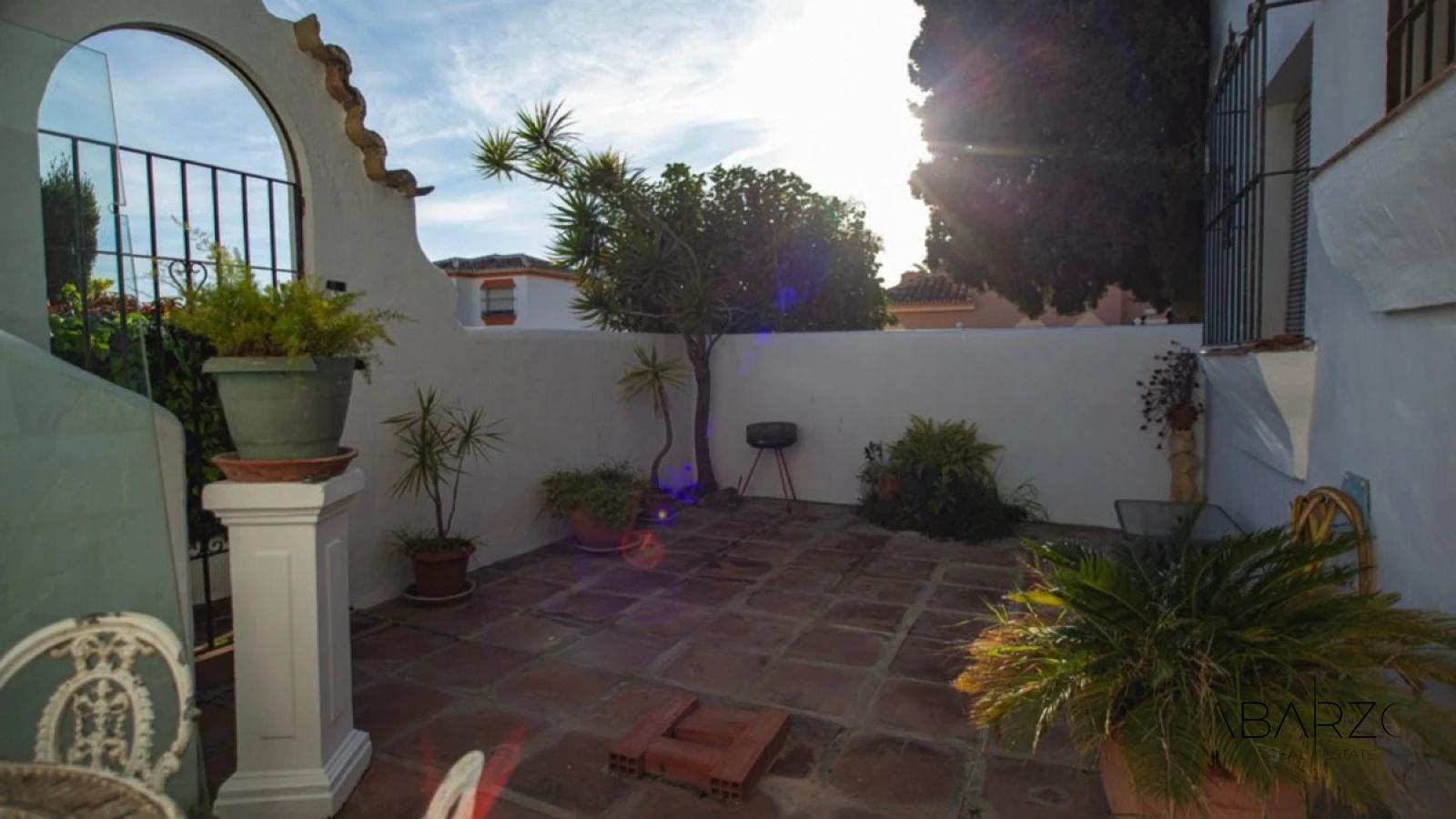 Semi-Detached Corner House with Sea & Mountain Views in Las Cancelas, Marbella — interior, Marbella Centro, Marbella (31 of 43)