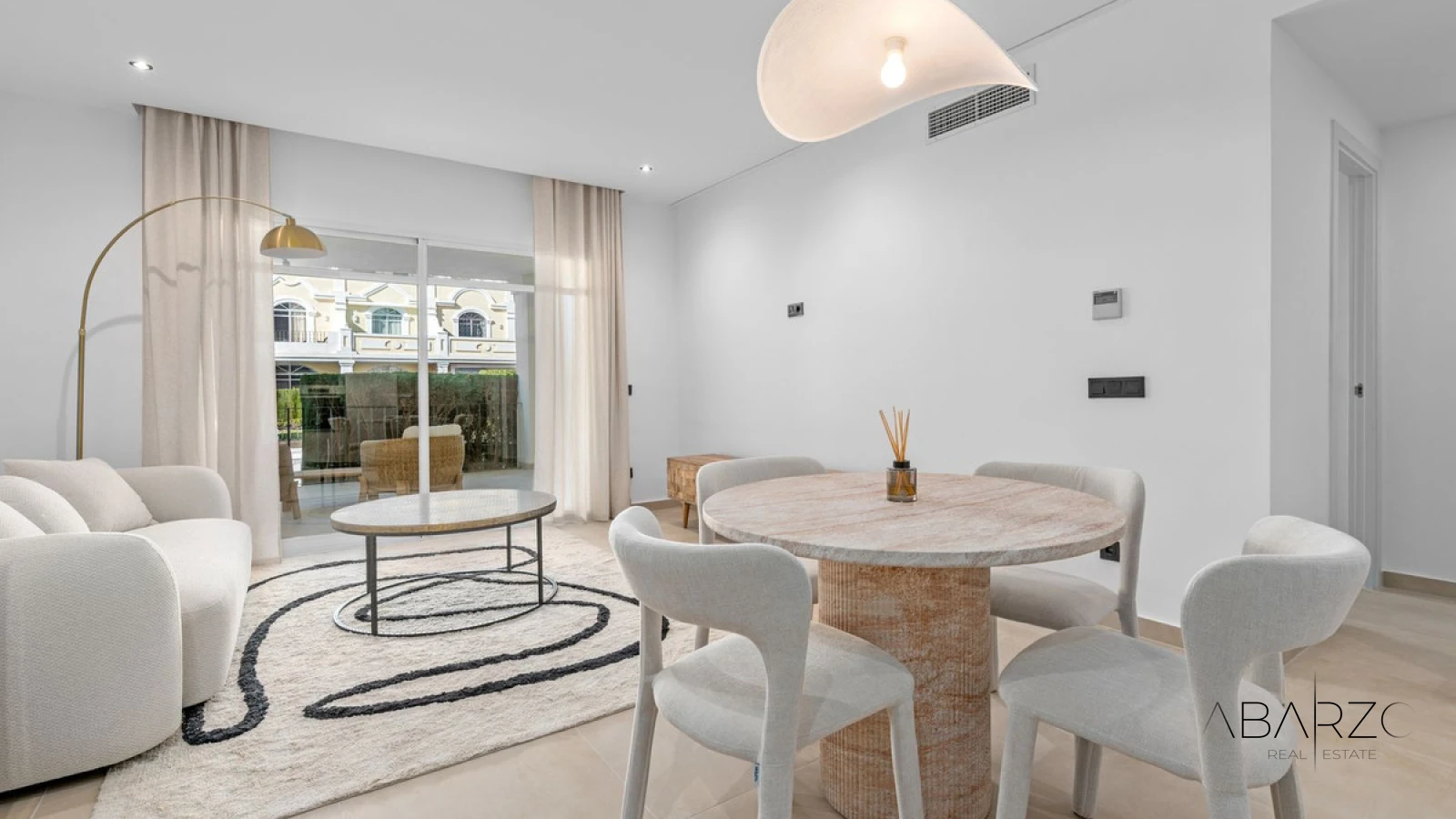 Apartamento en planta baja con piscina en Aloha, Nueva Andalucía — interior, Nueva Andalucía, Marbella (3 of 22)