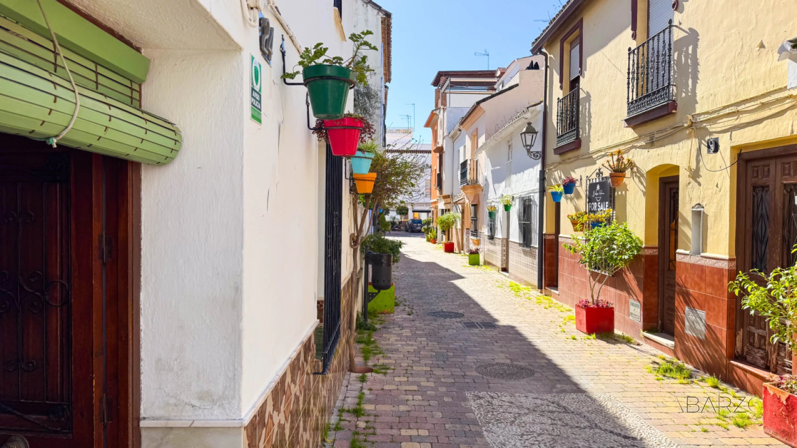Traditional Andalusian house in Estepona old town with large terrace and investment potential — interior, Estepona Old Town, Estepona (5 of 28)