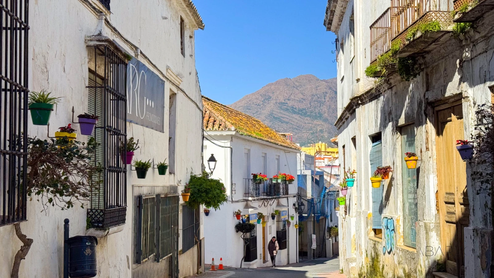 Traditional Andalusian house in Estepona old town with large terrace and investment potential — interior, Estepona Old Town, Estepona (16 of 28)