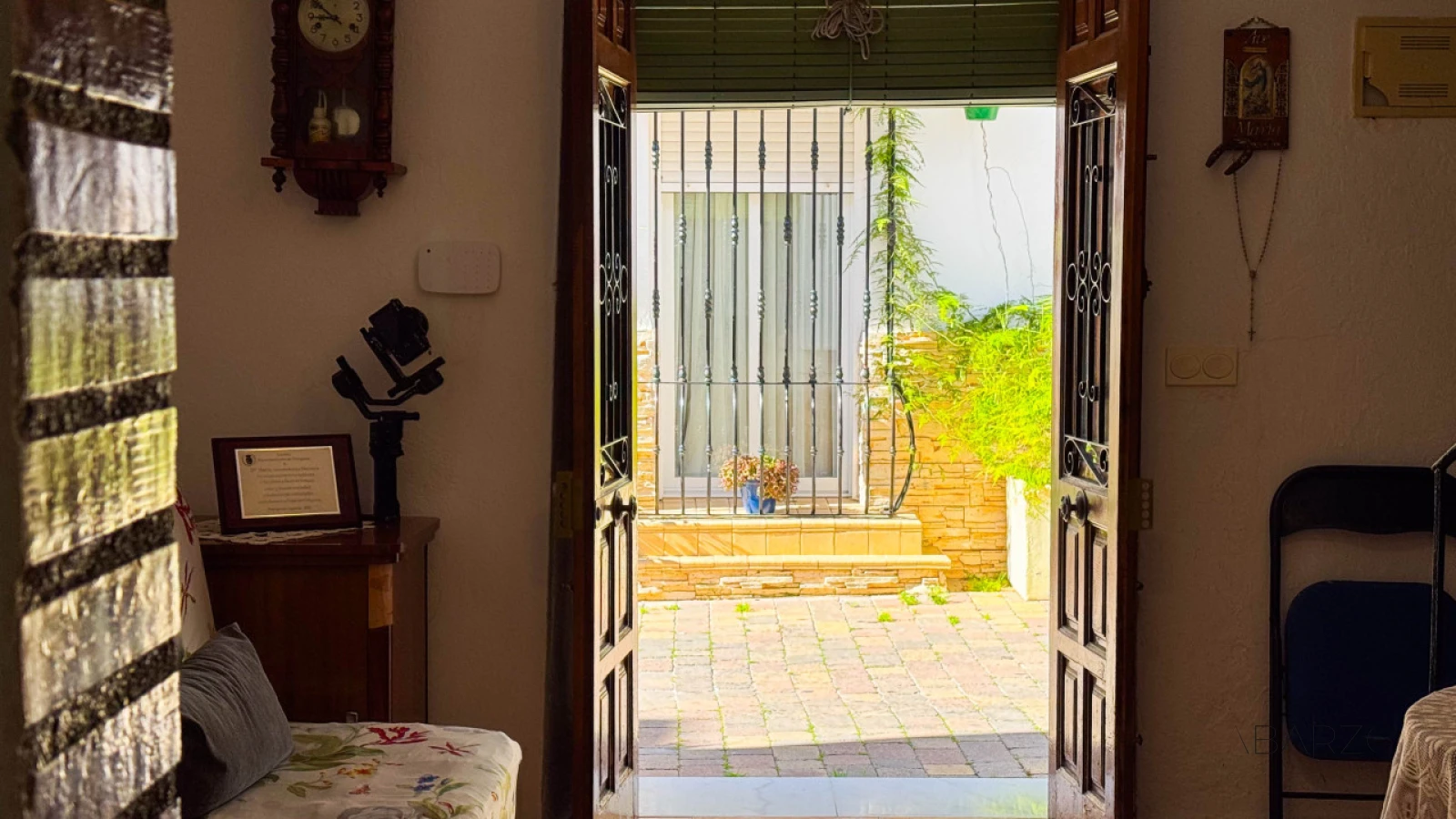 Traditional Andalusian house in Estepona old town with large terrace and investment potential — interior, Estepona Old Town, Estepona (7 of 28)