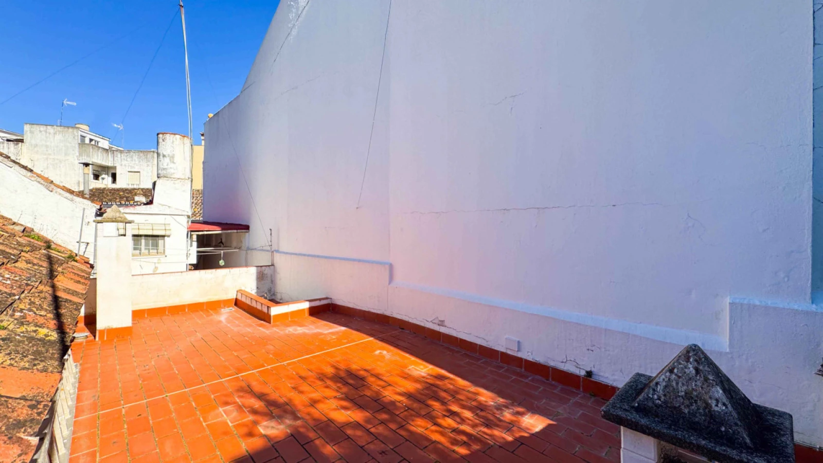 Traditional Andalusian house in Estepona old town with large terrace and investment potential — interior, Estepona Old Town, Estepona (13 of 28)