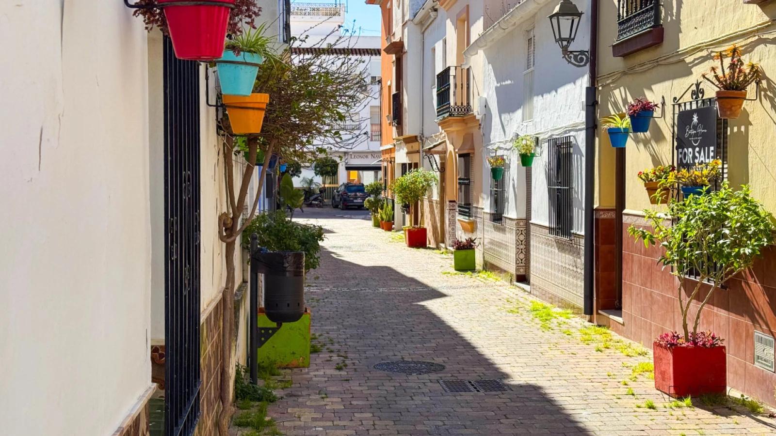 Traditional Andalusian house in Estepona old town with large terrace and investment potential — interior, Estepona Old Town, Estepona (2 of 28)