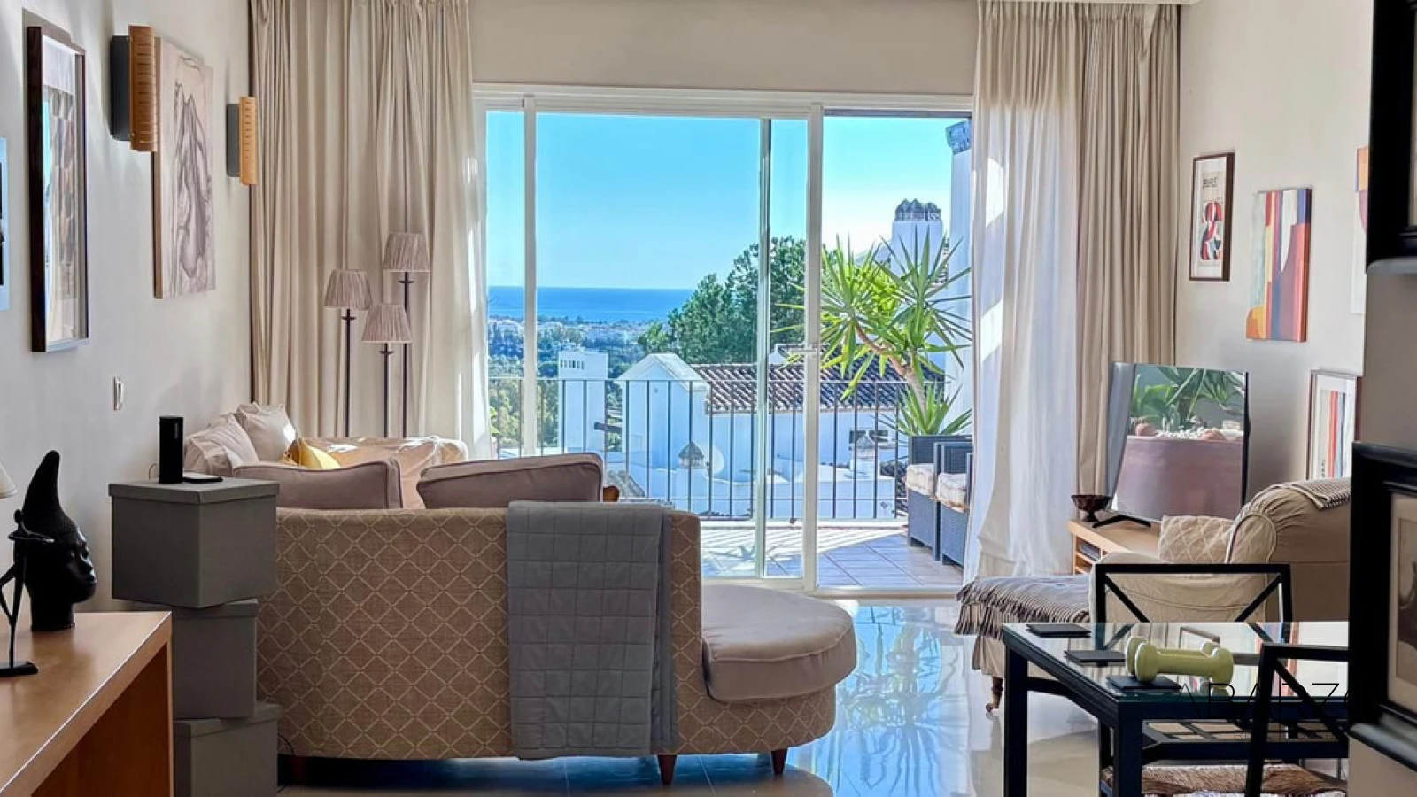 Top Floor 3-Bedroom Apartment in Altos de La Quinta with Spectacular Views — interior, La Quinta, Benahavís (5 of 29)