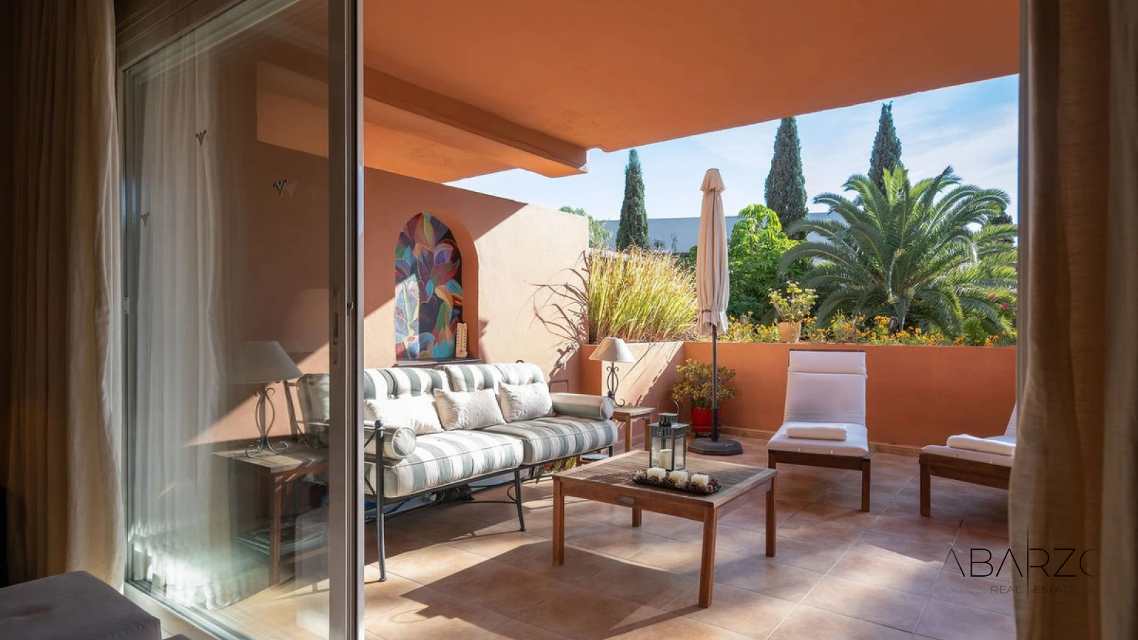 Apartamento con terraza privada y piscina en la playa de Marbella — interior, Puerto Banús, Marbella (5 of 25)