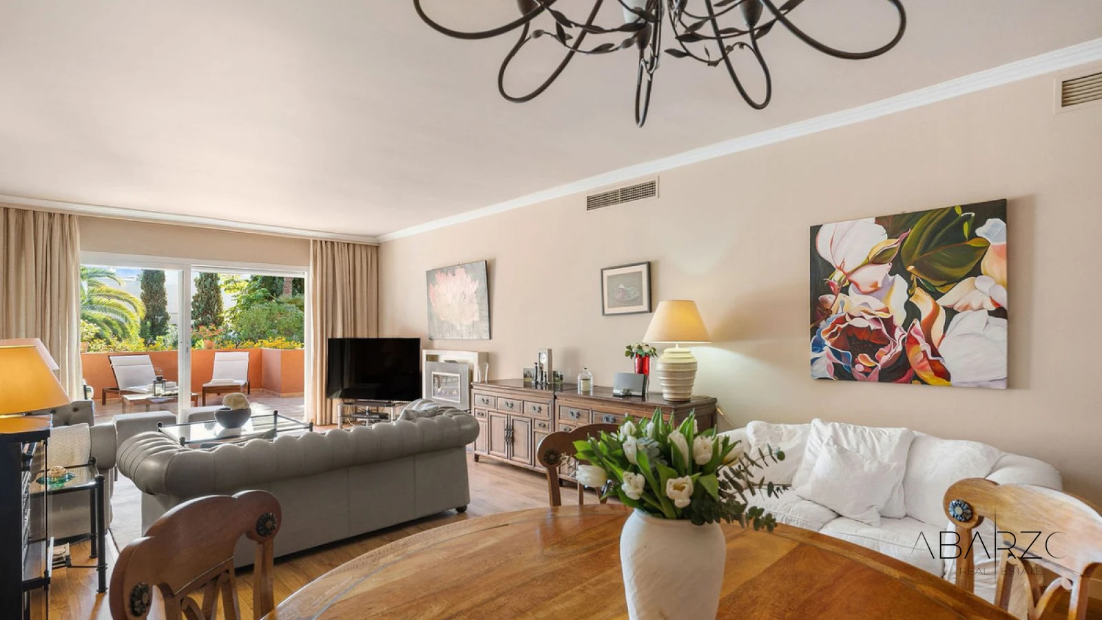 Apartamento con terraza privada y piscina en la playa de Marbella — interior, Puerto Banús, Marbella (13 of 25)