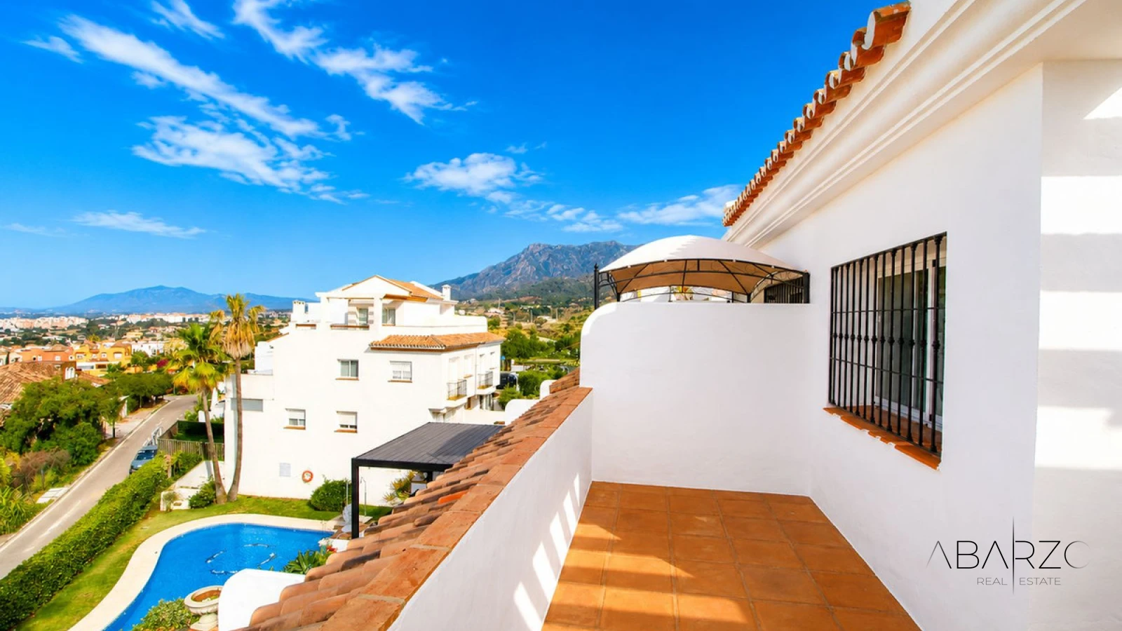 Трёхэтажный Таунхаус в Марбелье с Видом на Море и Общим Бассейном — interior, Marbella East, Marbella (36 of 39)