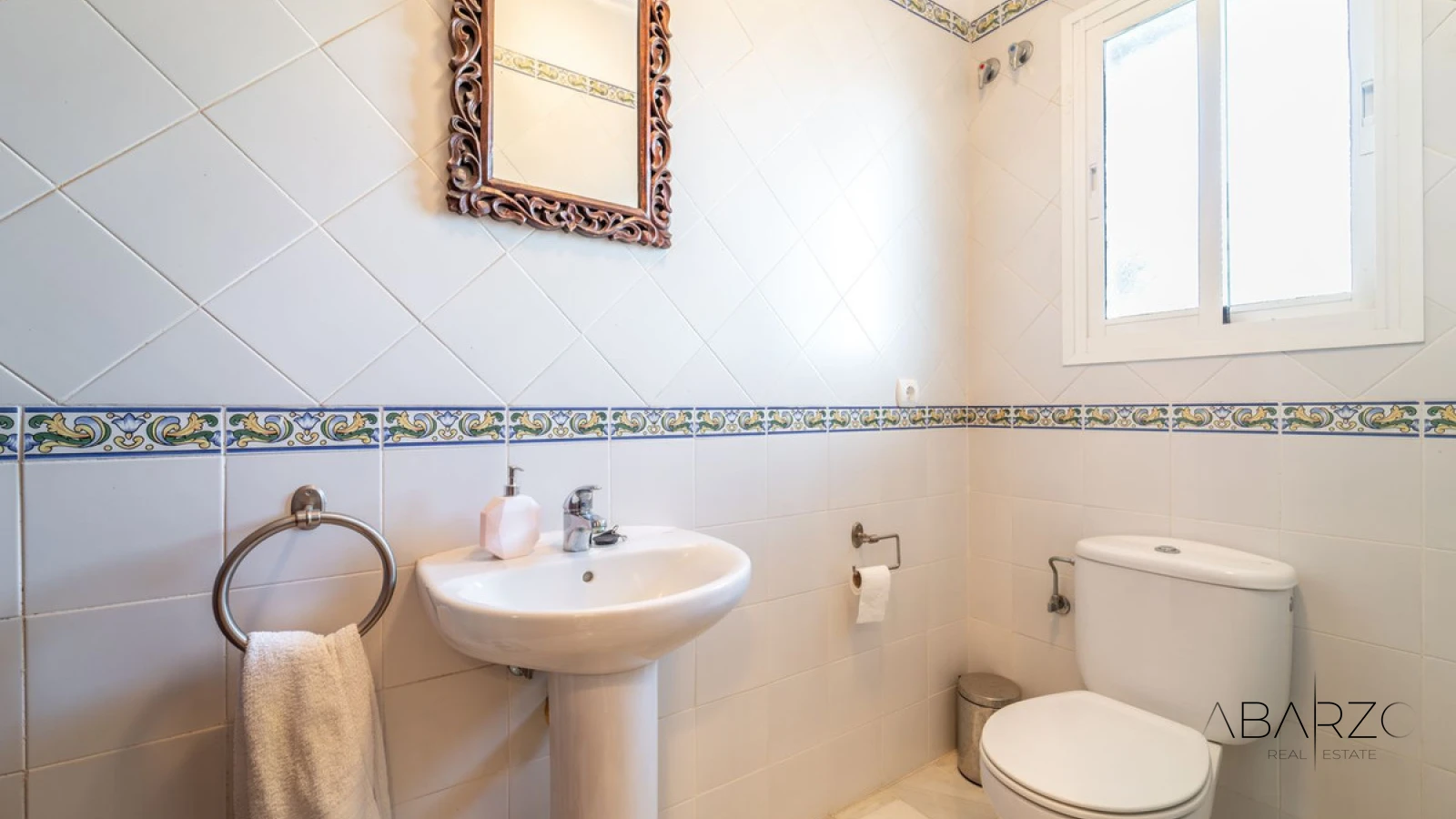 Трёхэтажный Таунхаус в Марбелье с Видом на Море и Общим Бассейном — interior, Marbella East, Marbella (14 of 39)