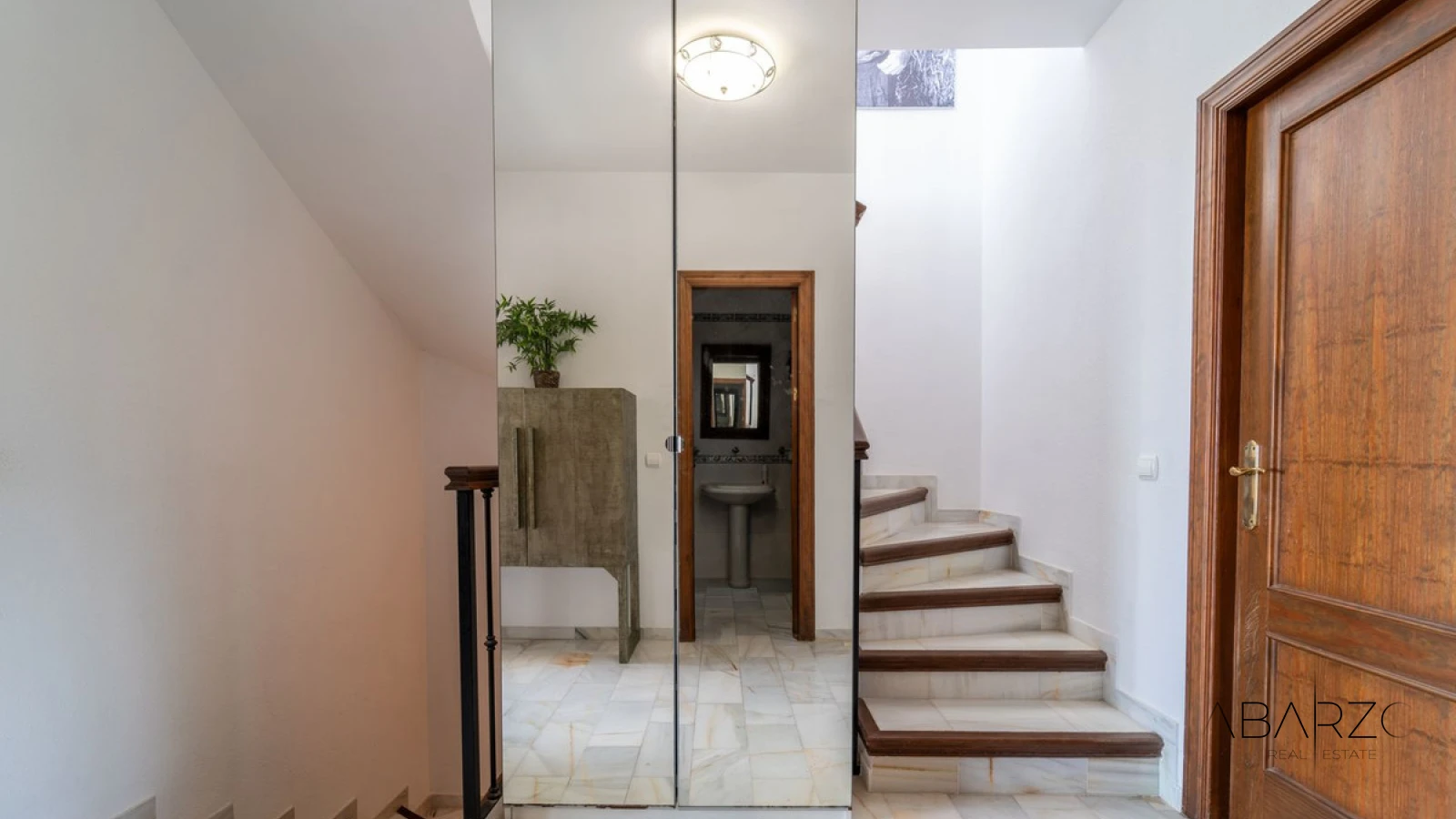 Трёхэтажный Таунхаус в Марбелье с Видом на Море и Общим Бассейном — interior, Marbella East, Marbella (13 of 39)