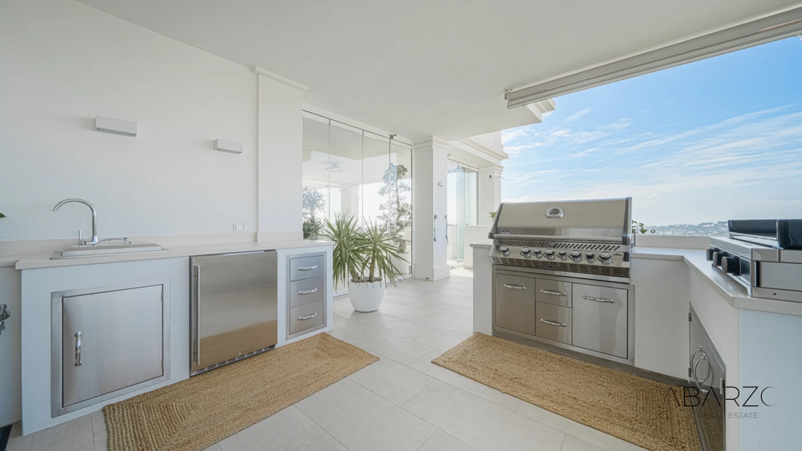 Unique 7-Bedroom Apartment with Sea Views in Nine Lions, Nueva Andalucía — interior, Nueva Andalucía, Marbella (5 of 40)