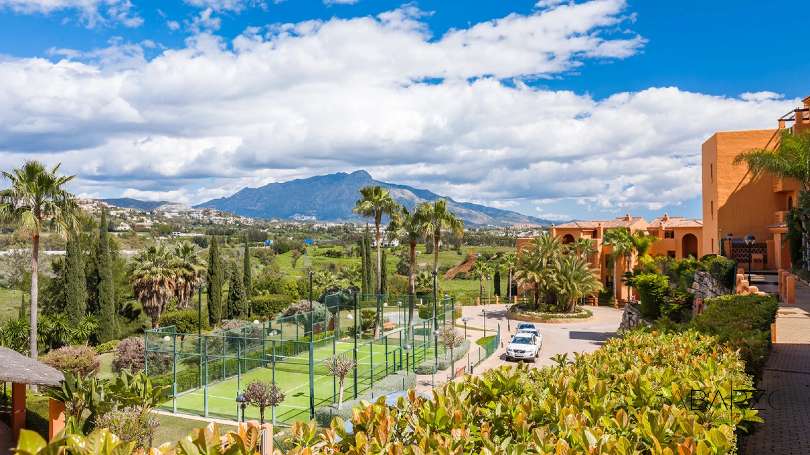 Fully renovated 3-bedroom garden apartment in Gazules del Sol, Benahavís with private terrace and pool access — interior, Los Flamingos, Benahavís (28 of 32)