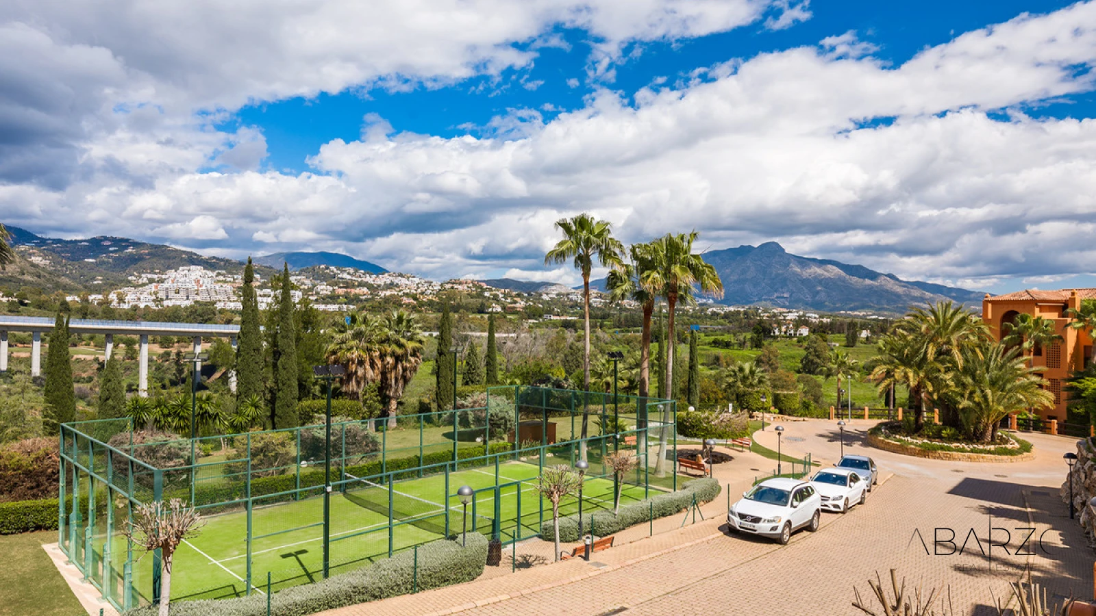 Fully renovated 3-bedroom garden apartment in Gazules del Sol, Benahavís with private terrace and pool access — interior, Los Flamingos, Benahavís (29 of 32)