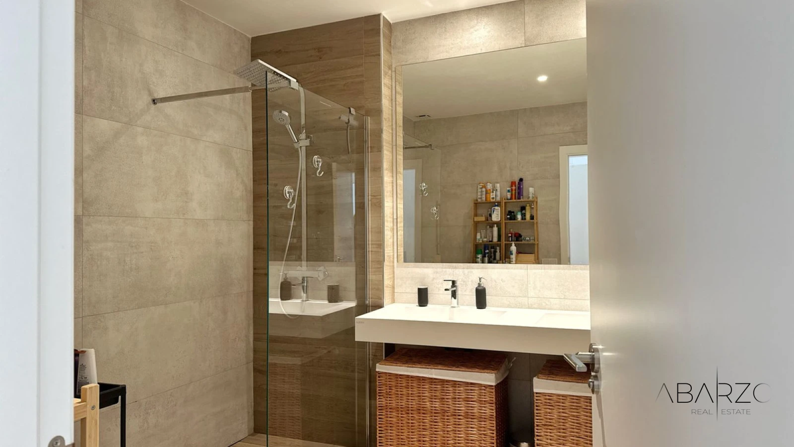 Elegant Two-Bedroom Apartment in Exclusive Gated Community with Resort Amenities — interior, Marbella East, Marbella (18 of 25)
