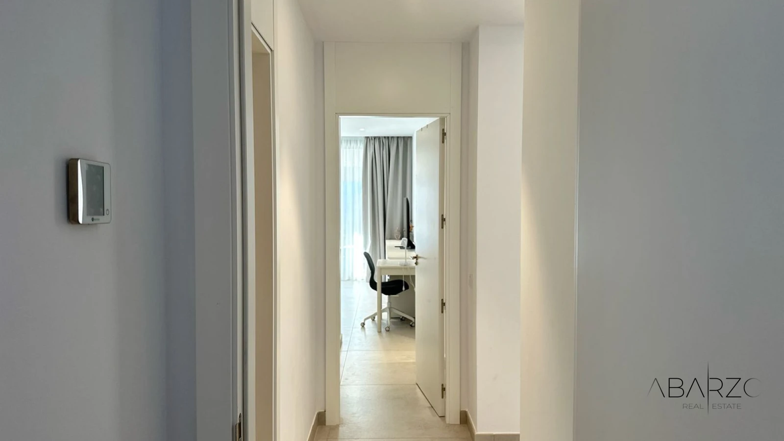 Elegant Two-Bedroom Apartment in Exclusive Gated Community with Resort Amenities — interior, Marbella East, Marbella (16 of 25)