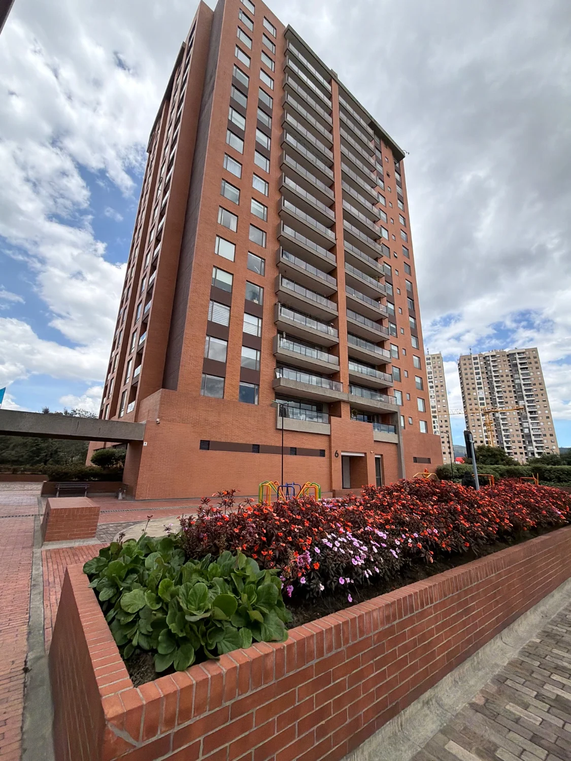Hermoso Apartamento en Colina