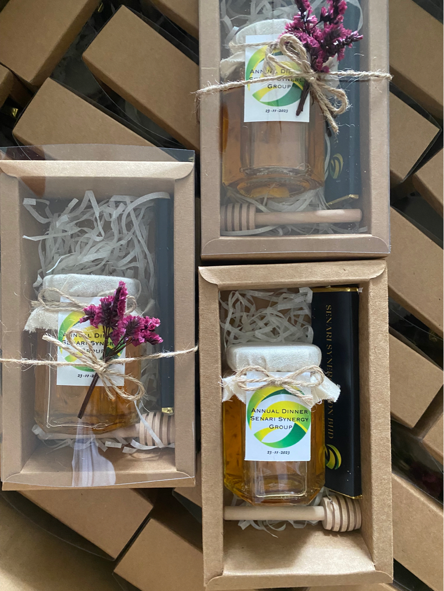 Honey 100mls + Choc Bar   with box Rm16.99