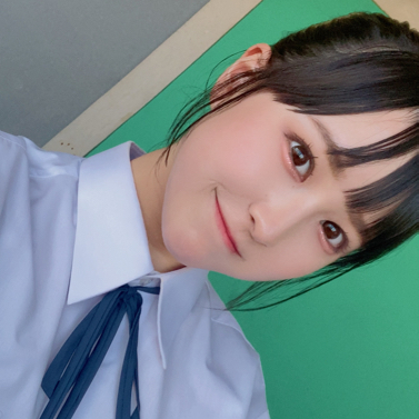 東山恵里沙 等身大タオル F-K5bNmaMAA8SU-.jpg