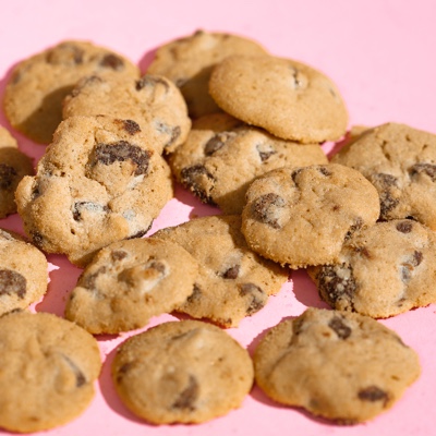 Chocolate Chips Hard Cookies