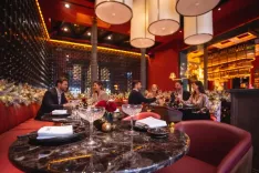 cena nochevieja lelong asian club