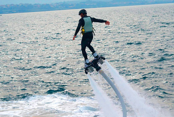 Despedidas de soltera unicas con flyboard en Bilbao