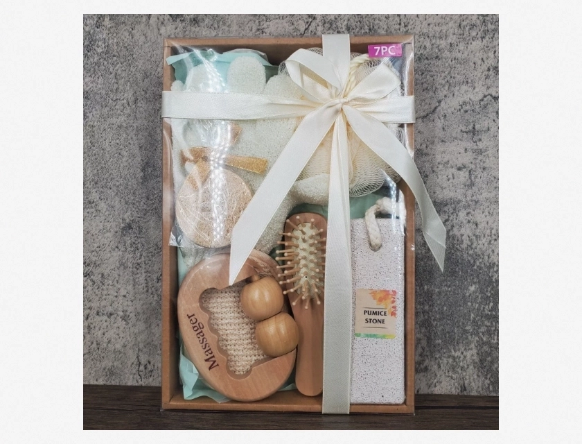 Essential Design Bath Beauty Accessories 7-Piece Gift Set