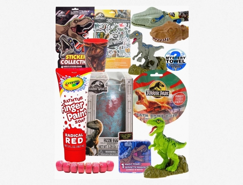 13-Piece Jurassic World Deluxe Bath Time Set with DSE Bonus Mystery Towel for Kids
