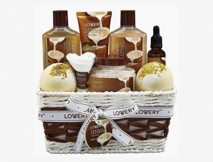 Lovery Vanilla Coconut Deluxe Spa Bath and Body Works Set