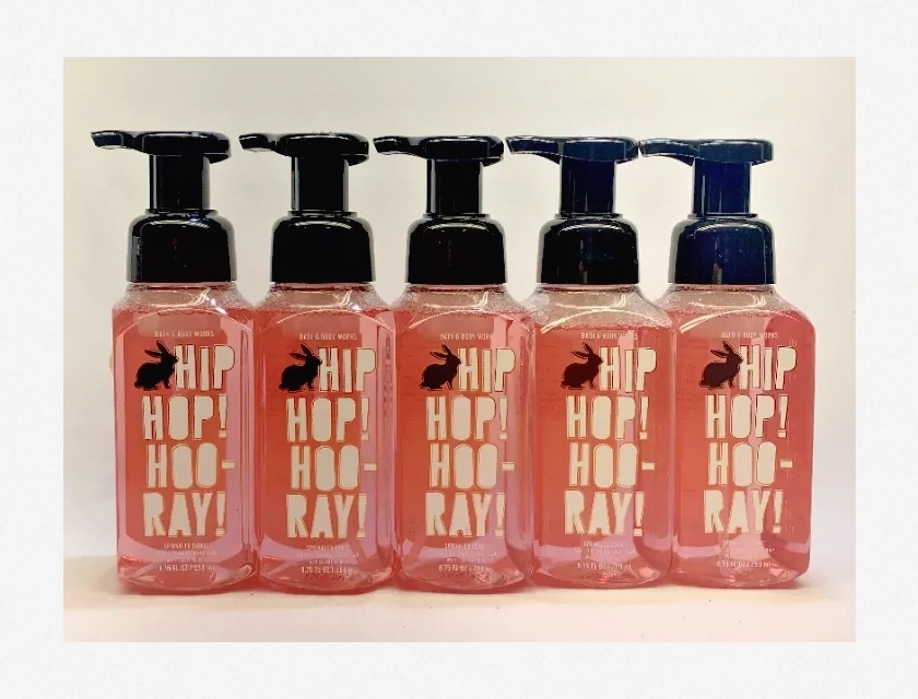 Bath & Body Works Gentle Foaming Hand Soap Sprinkled Donuts 8.75 oz Pack of 5