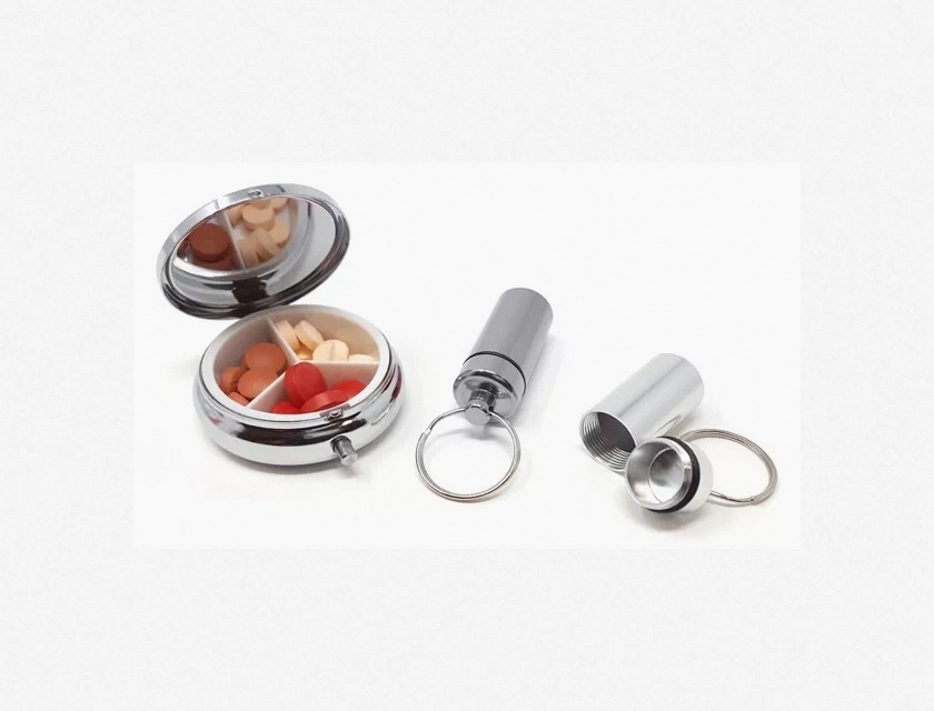3 Compartment Pill Box with Key Rings, Portable Daily Medication Organizer, Small Travel Pill Case for Purse or Pocket