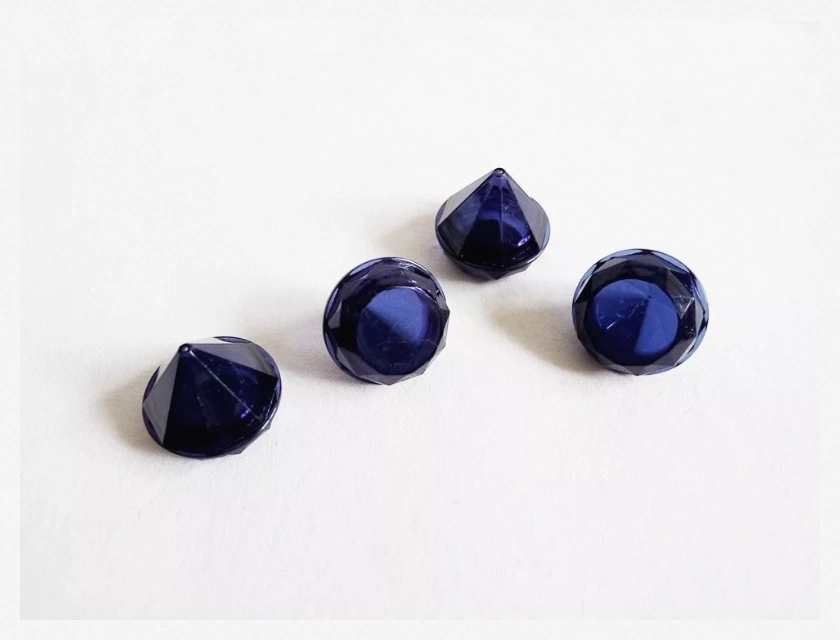 Empty Lip Balm Pots Containers 5g 5ml 8 Pack Blue Diamond Shape