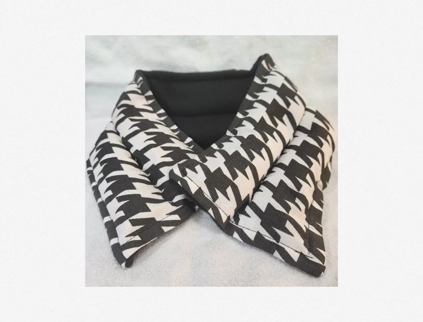 Neck Wrap, Black and White