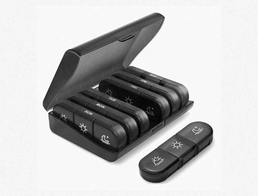 Weekly Pill Organizer with Daylight Protection, 7 Day Vitamin Medicine Case, Portable Travel Pill Box