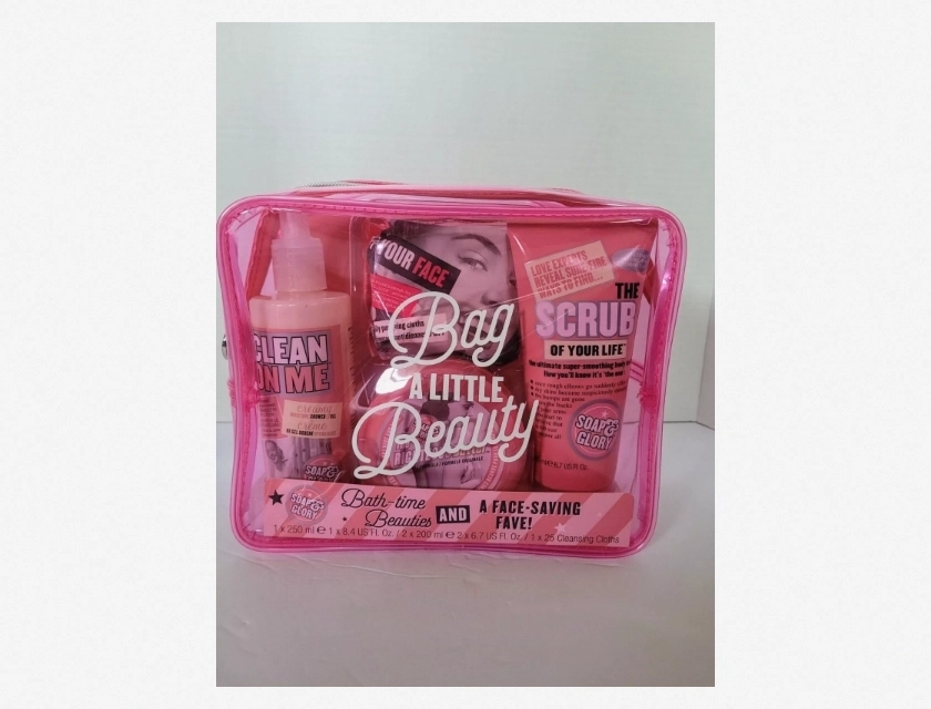 Soap & Glory Bag A Little Beauty Bath and Beauty Bag Gift Set, Value Set