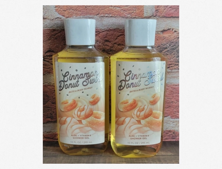 Bath & Body Works Cinnamon Donut Swirl Shower Gel 2-Pack