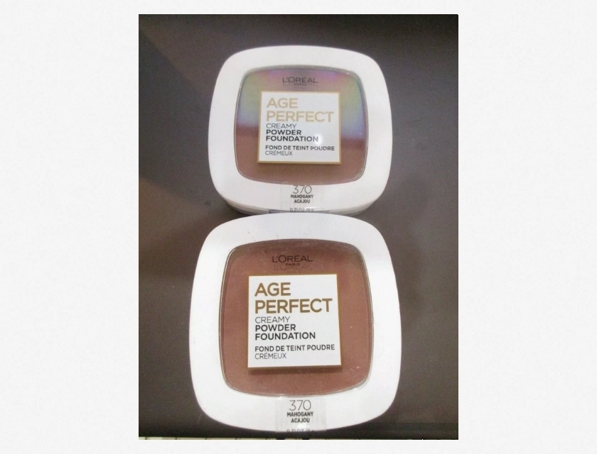 L’Oreal Paris Age Perfect Creamy Powder Foundation Compact, Mahogany 370, 0.35 oz