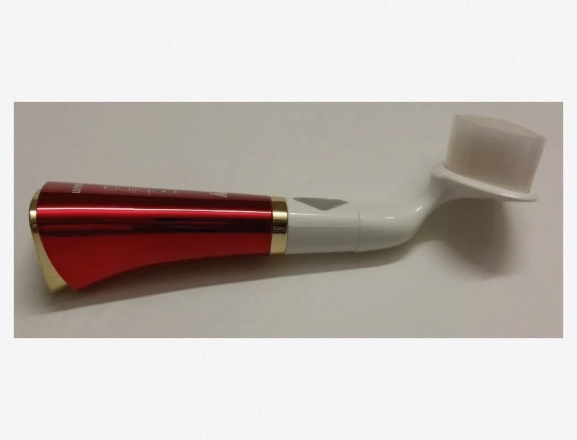 Deep Pore Cleaning Sonic Vibration Facial Cleanser Brush for Skin Care – Red