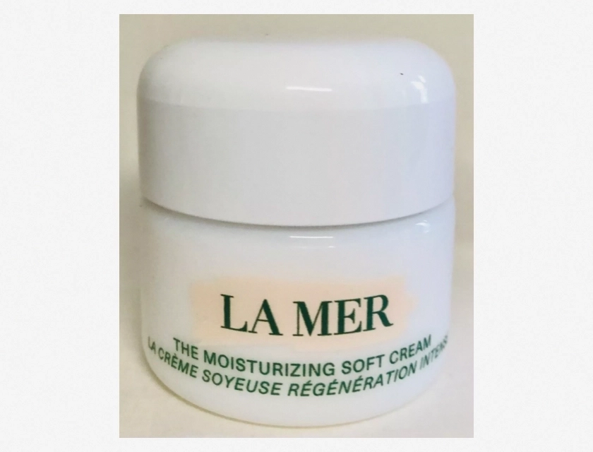 La Mer The Moisturizing Soft Cream 0.5 oz (15 ml) – Luxury Face Moisturizer for Soft, Smooth Skin