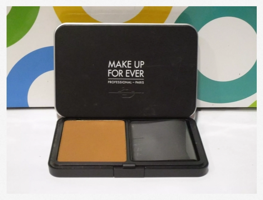 Make Up For Ever Matte Velvet Skin Blurring Powder Foundation, R 520, 0.38 Oz