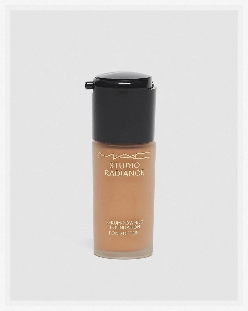MAC Studio Radiance Serum Powered Foundation NC15 30 ml