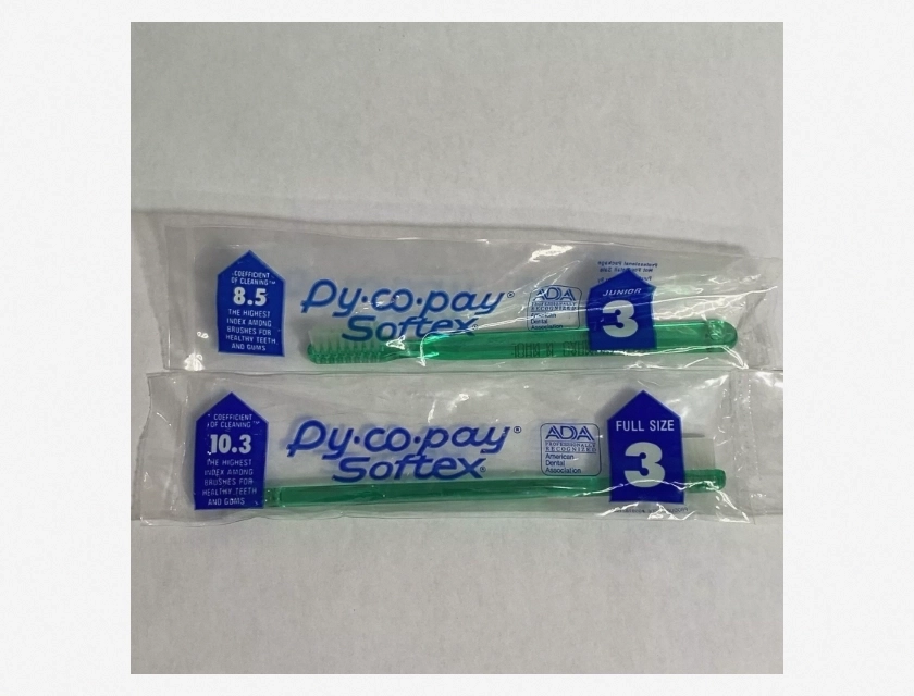 Softex 3-Row Nylon Soft Junior Toothbrush, Green, Pack of 1