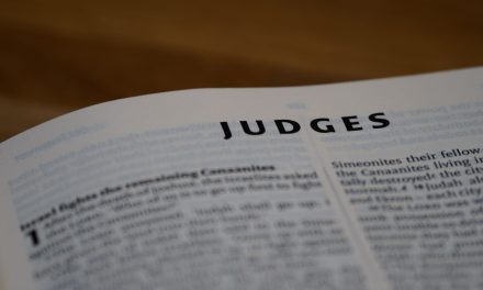 Tennessee Board of Judicial Conduct suspends Judge Jonathan Lee Young for inappropriate behavior