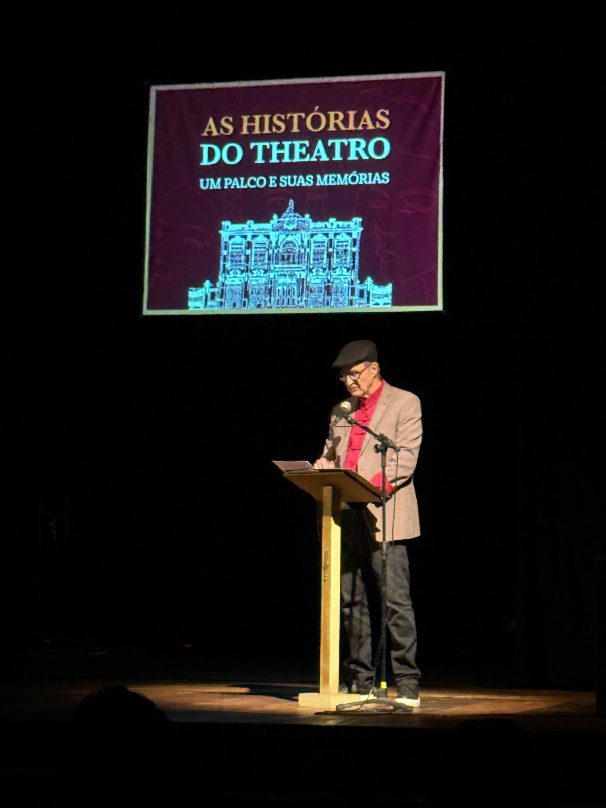 As Histórias do Theatro – Um Palco e suas Memórias