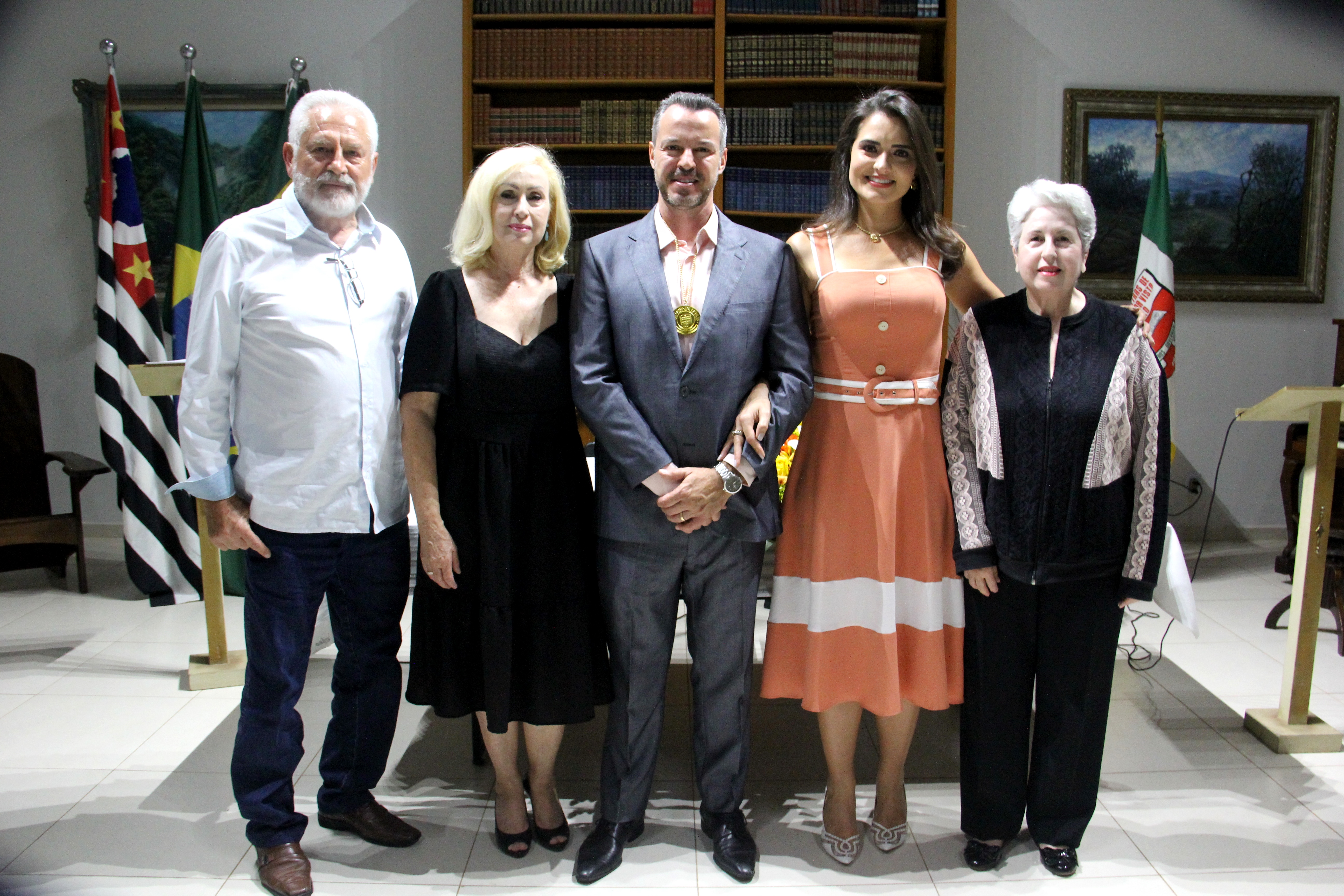 Posse dos neoacadêmicos Maria de Lourdes Oliveira Juvêncio e Fausto Luciano Panicacci