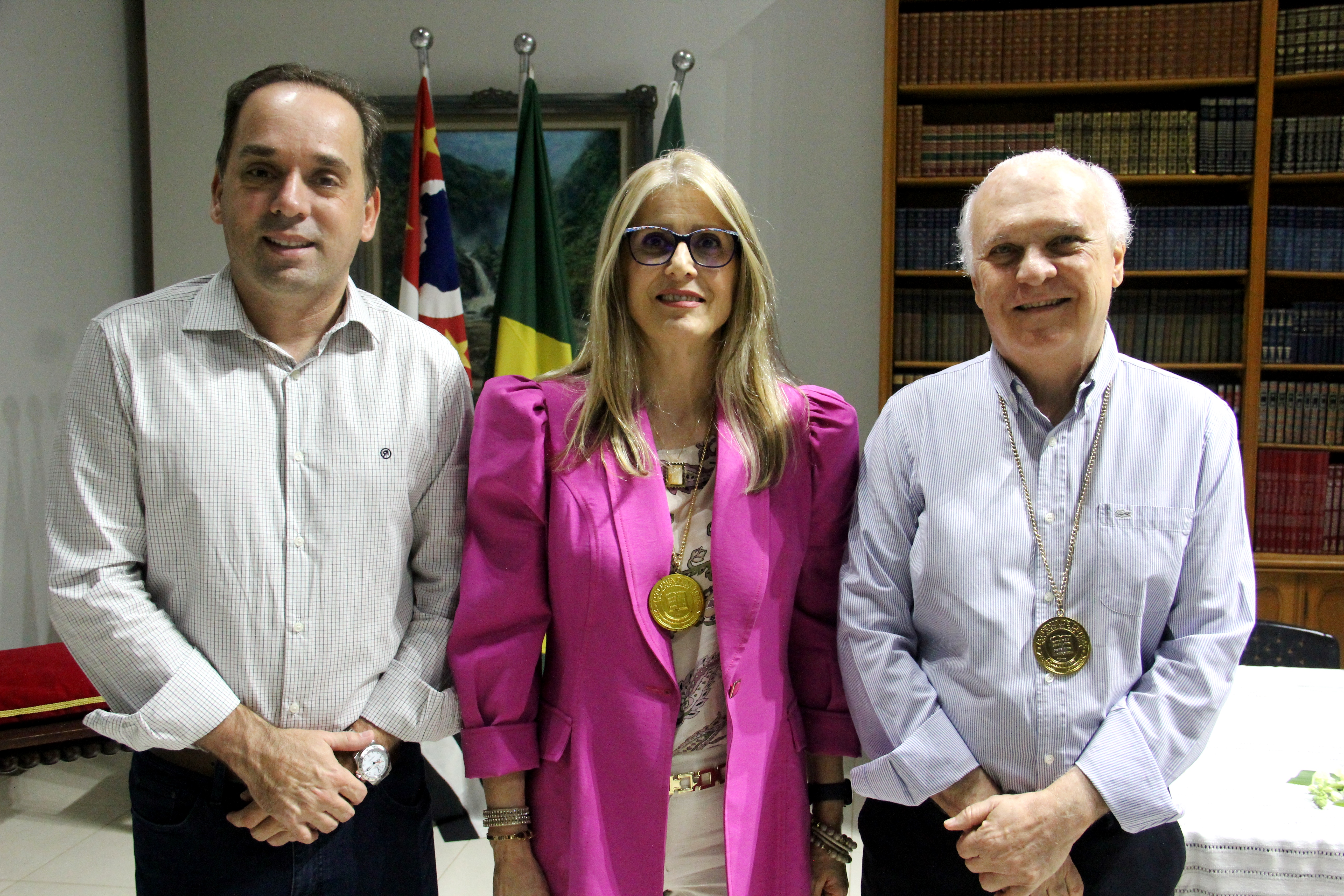 Posse dos neoacadêmicos Maria de Lourdes Oliveira Juvêncio e Fausto Luciano Panicacci