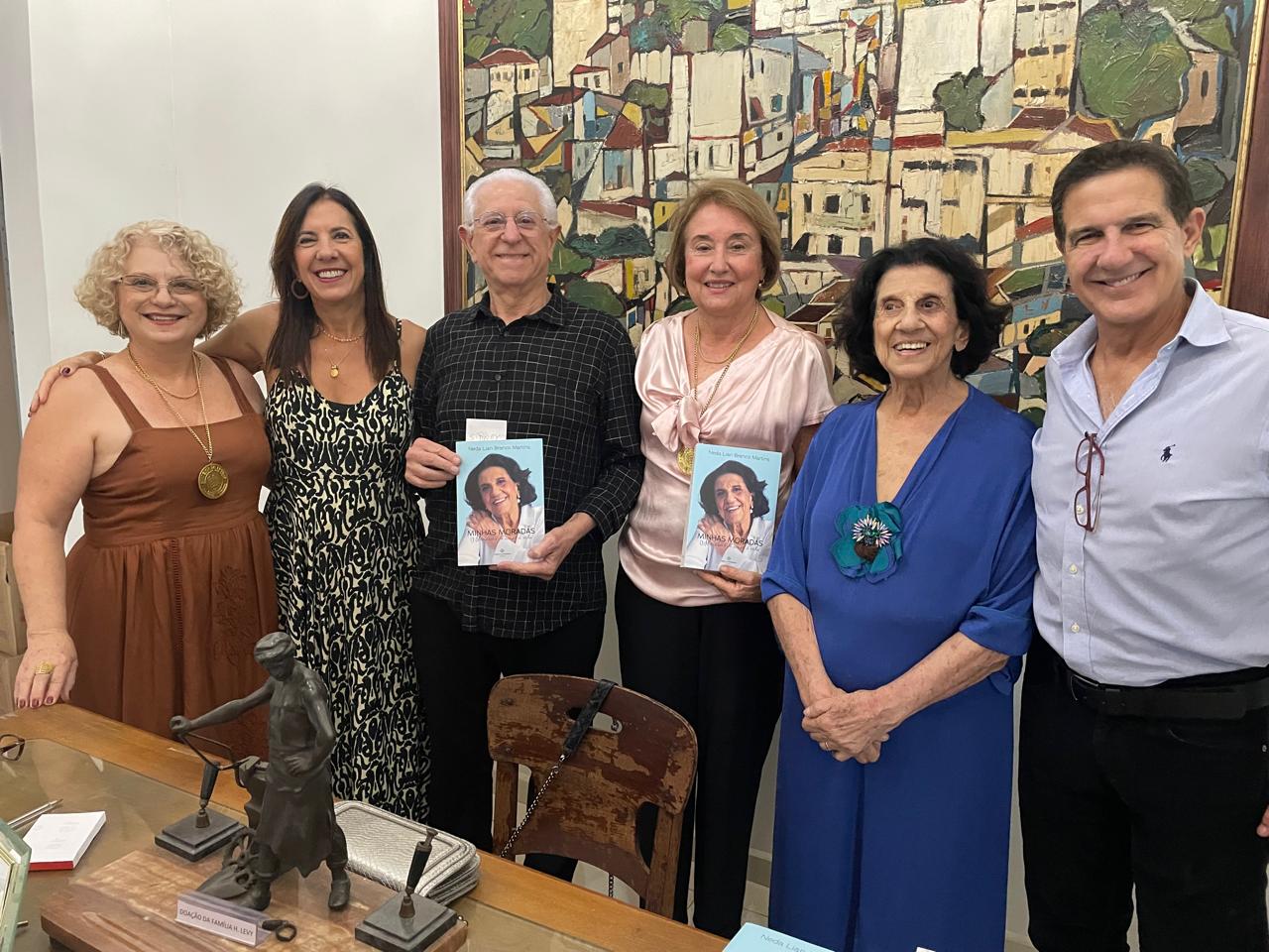 Lançamento de memórias "Minhas Moradas - Memórias de Amor à Vida".
