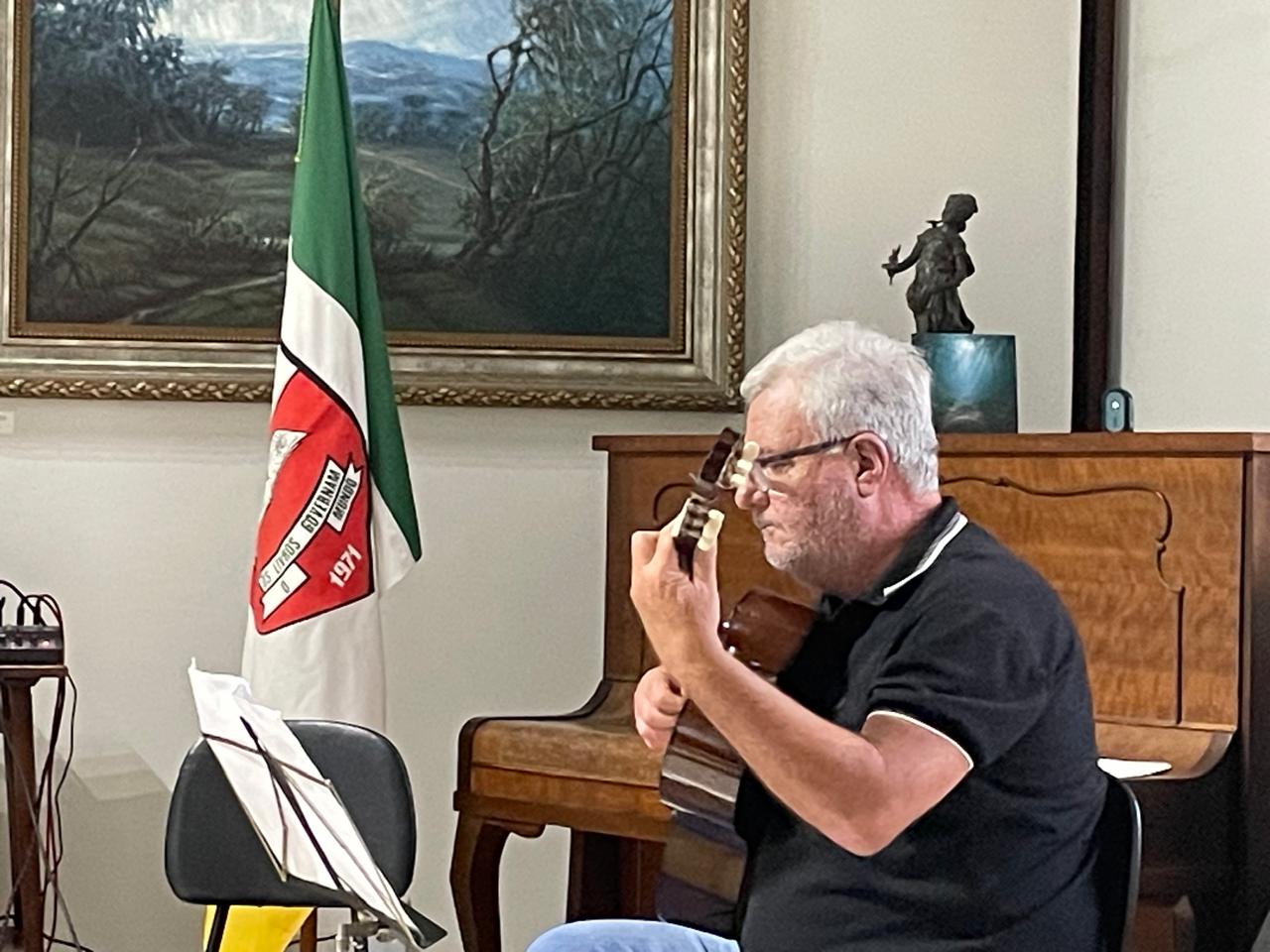 Lançamento do livro de Poemas "Poeminha Desengonçados e outras Delícias"