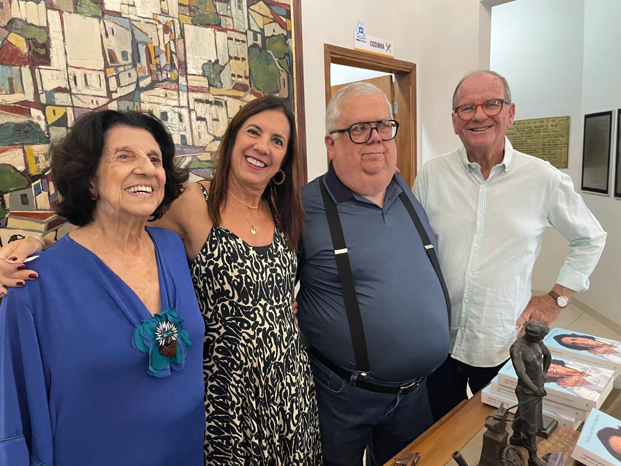 Lançamento de memórias "Minhas Moradas - Memórias de Amor à Vida".