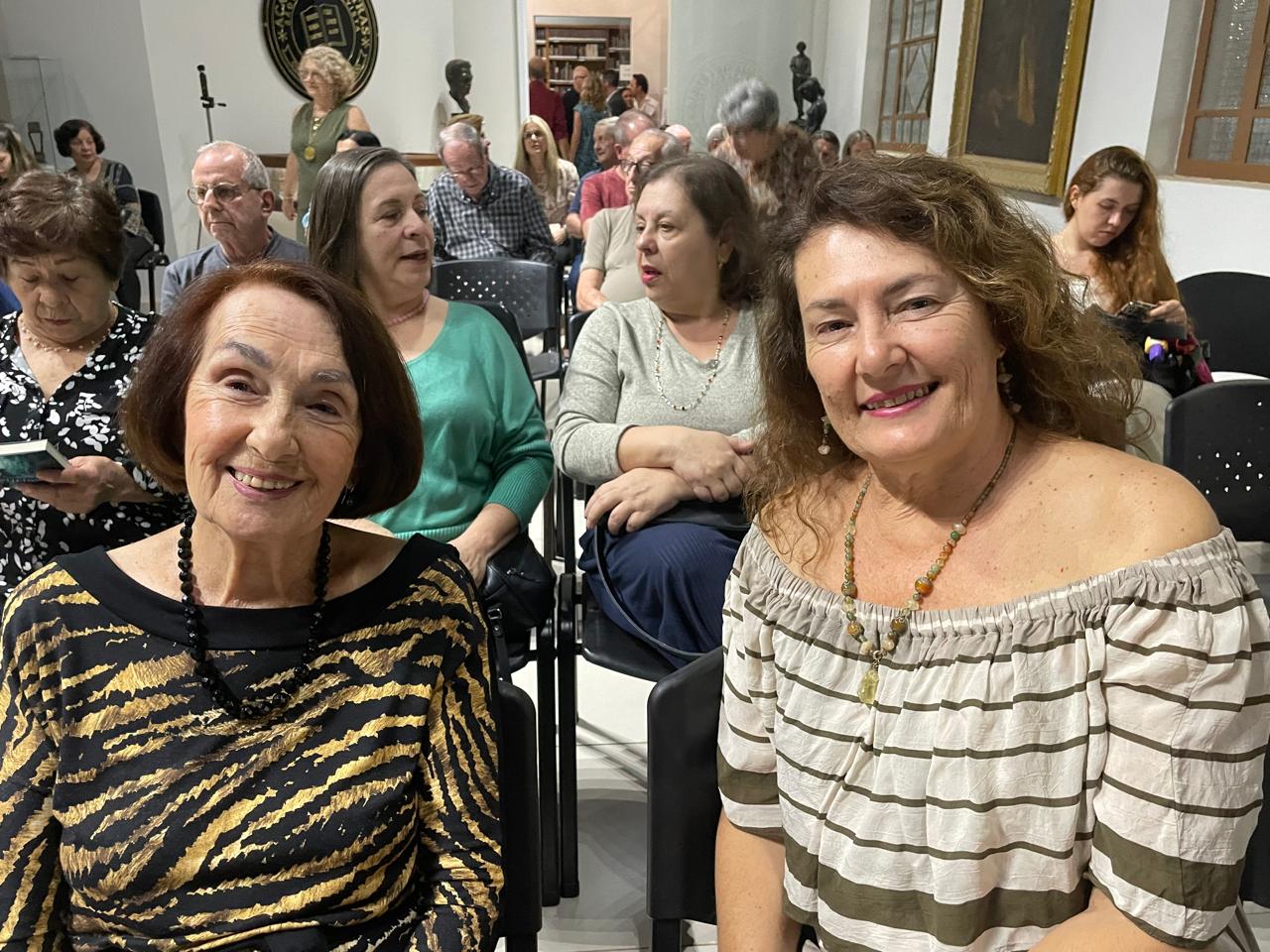 Lançamento do livro de Poemas "Poeminha Desengonçados e outras Delícias"