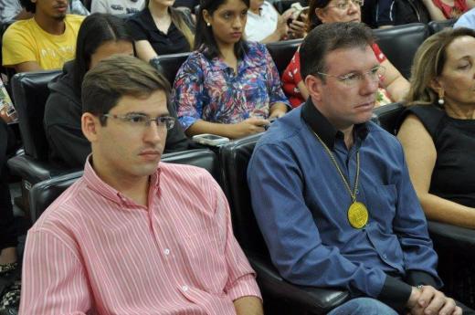 Palestra com o escritor - Prof. Dr. Gustavo de Castro